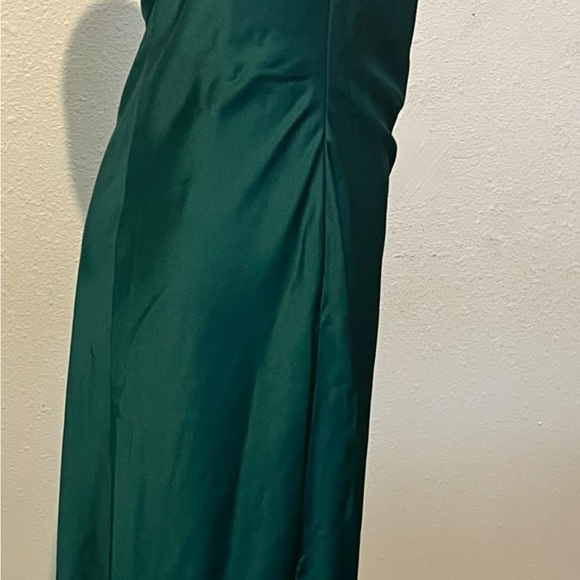 GORGEOUS ONE SHOULDER SATIN GOWN HOLIDAYS BRIDESMAIDS PROM - Picture 2 of 5